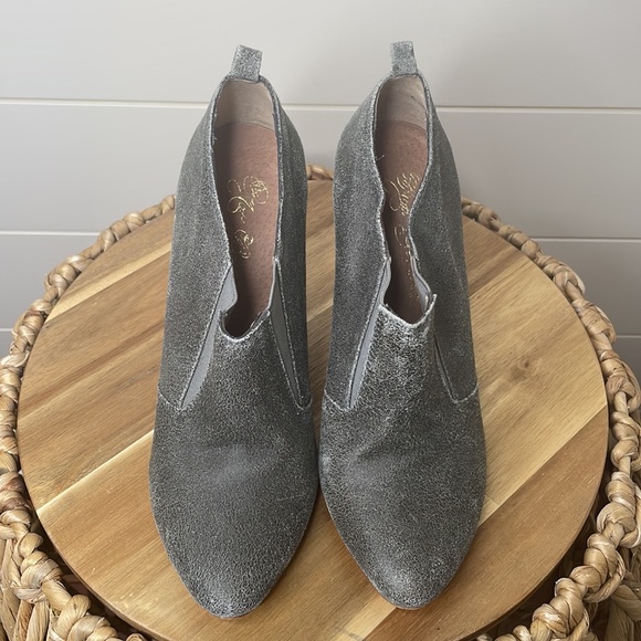 Matt Bernson Distressed Leather booties size 6.5 - Picture 5 of 7